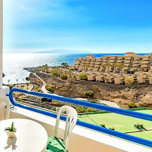 Overlooking The Ocean Apartment